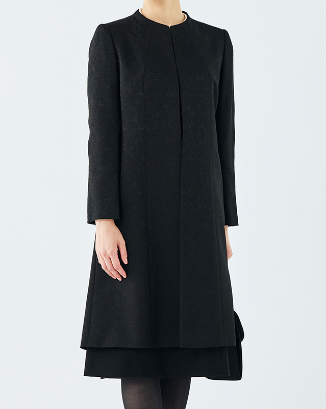 イギン株式会社｜レディースフォーマルウェア “東京イギン”