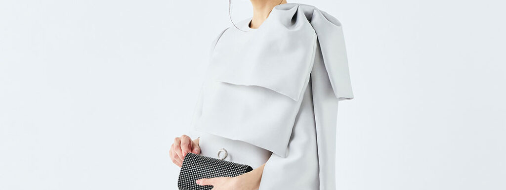 気品と存在感を放つドレス　イギン ジブリーヌ