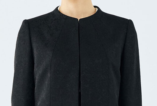 ラグジュアリーな素材感　東京イギンゴールド