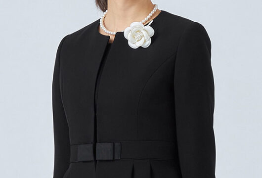 グログランリボンでウエストマーク　アナ スイ セレモニー