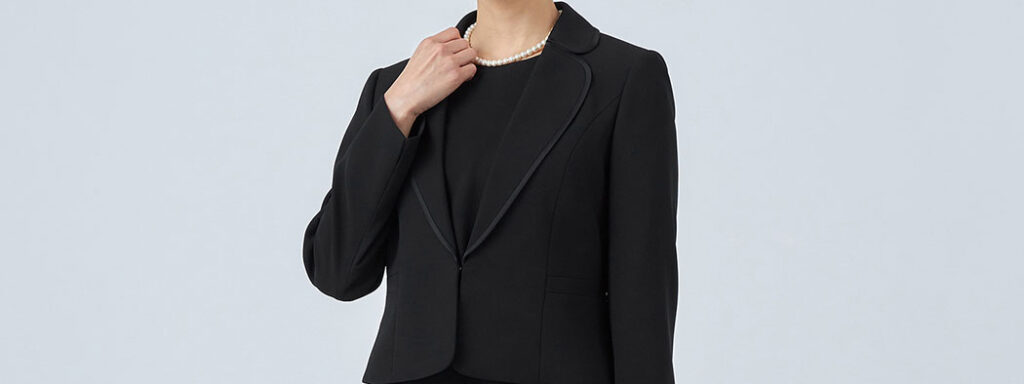 丸みのあるテーラードカラー　アナ スイ セレモニー