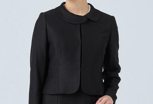 アシンメトリーなショールカラー　ユキ トリヰ ファインフォーマル